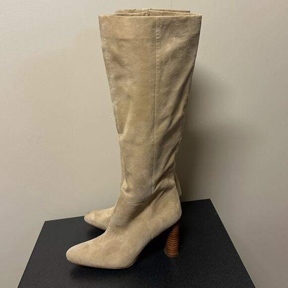 Vince Women's Highland Knee High Boots Dune Suede Beige Size 5 Heeled Leather - Picture 5 of 11